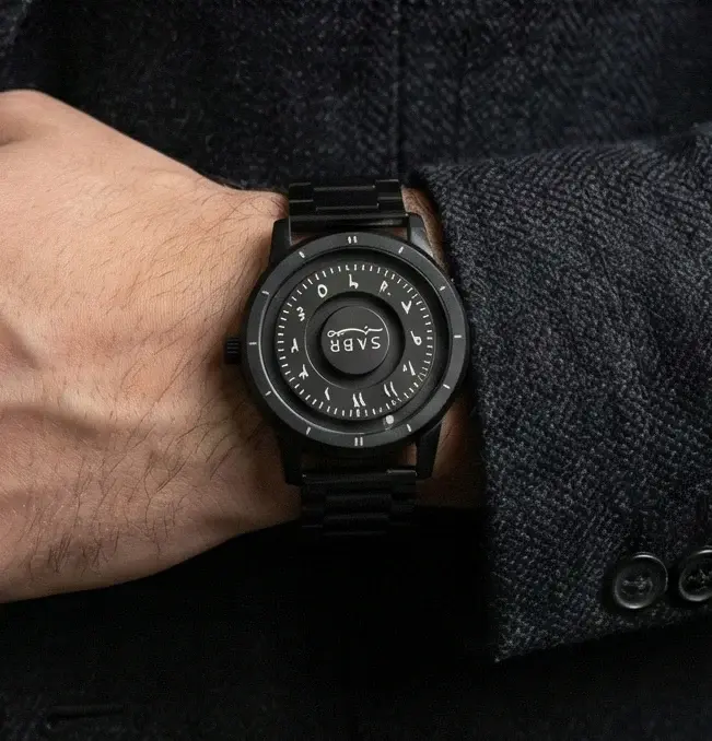 sabr_watch_arabic_numeral_dial_timepiece_for_men.webp